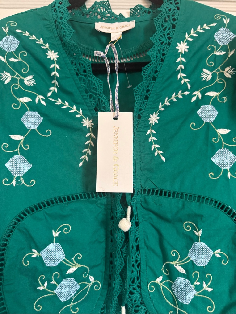 Jennifer & Grace Green Embroidered Tie-Front Crop Top| 100% Cotton | Small | NWT - Picture 9 of 12